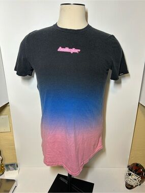 Hollister  Men’s  Crew Tee - Black to Blue to Pink